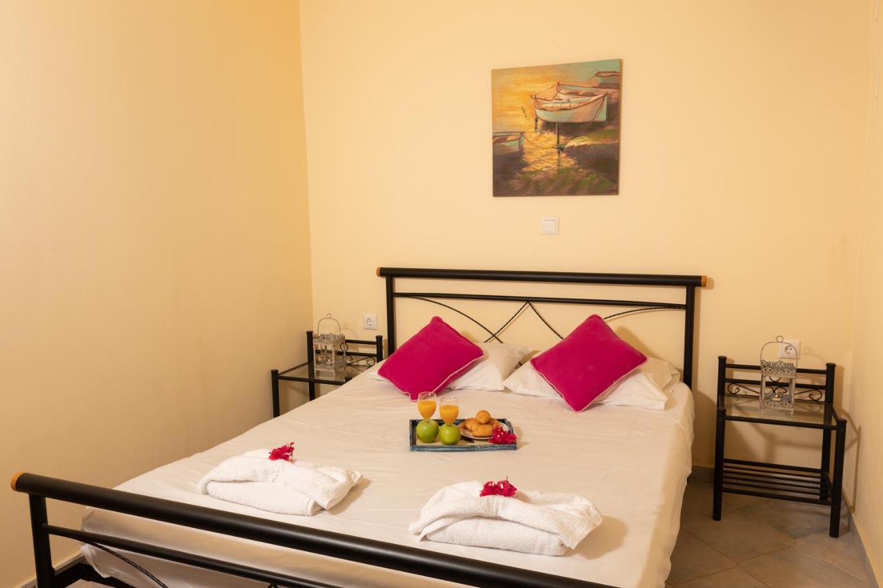 Coralli House Chalki Town Екстер'єр фото